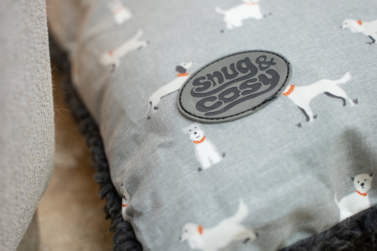 Snug & Cosy Townsend Lounder Dog Bed Close Up